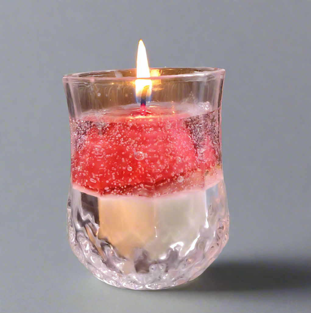 Dual-Layer Gel Wax Candle in Textured Glass – Strawberry & Vanilla Scented